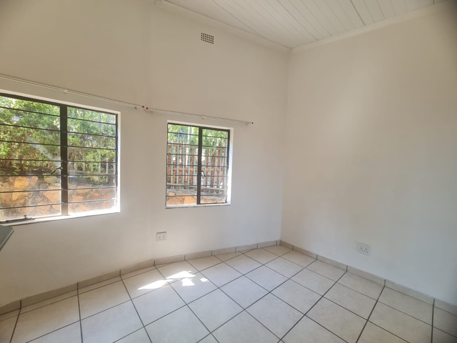 6 Bedroom Property for Sale in Meerhof North West